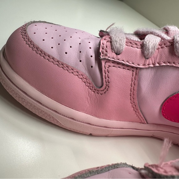 EUC | Nike | Dunk Low | Triple Pink | Girls 3Y US - Picture 11 of 12